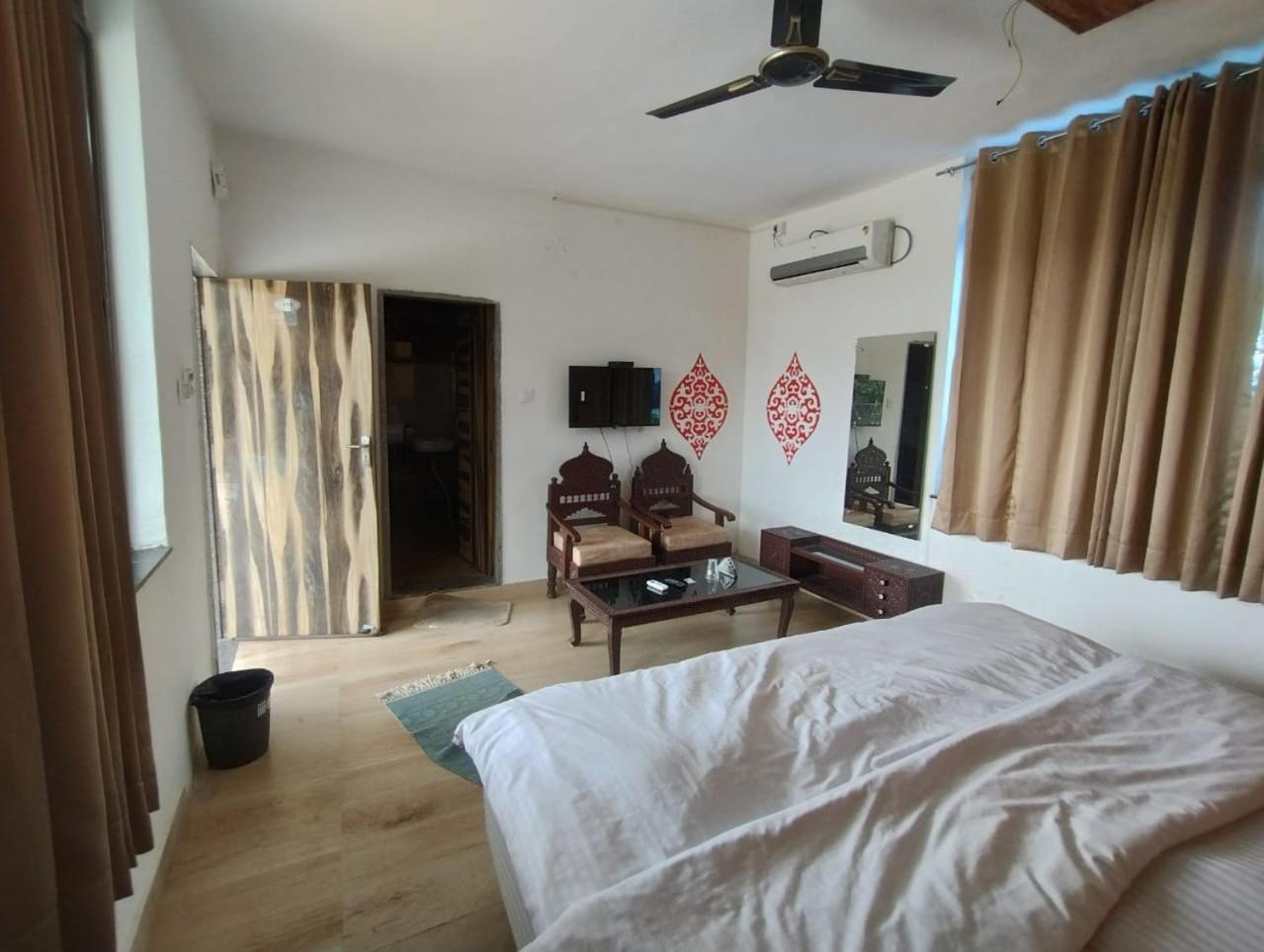 Rudraksha Inn Monte Abu Exterior foto
